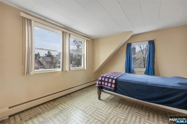 $589,000 | 27-10 Urban Place, Fair Lawn, NJ 07410