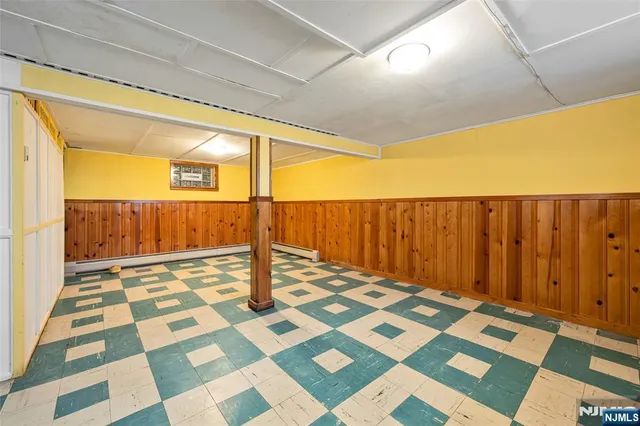 $589,000 | 27-10 Urban Place, Fair Lawn, NJ 07410