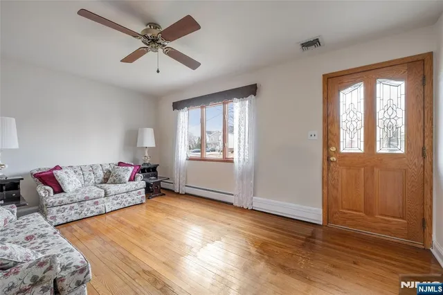 $589,000 | 27-10 Urban Place, Fair Lawn, NJ 07410