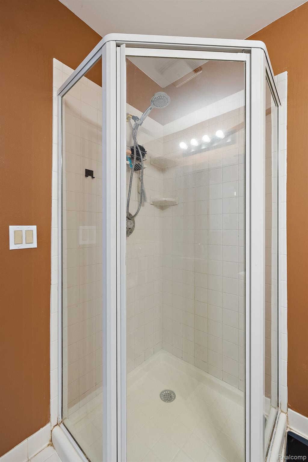 2147 Hummer Lake Road Oxford, MI 48371 - Photo 48 of 60 Gallery Image 48