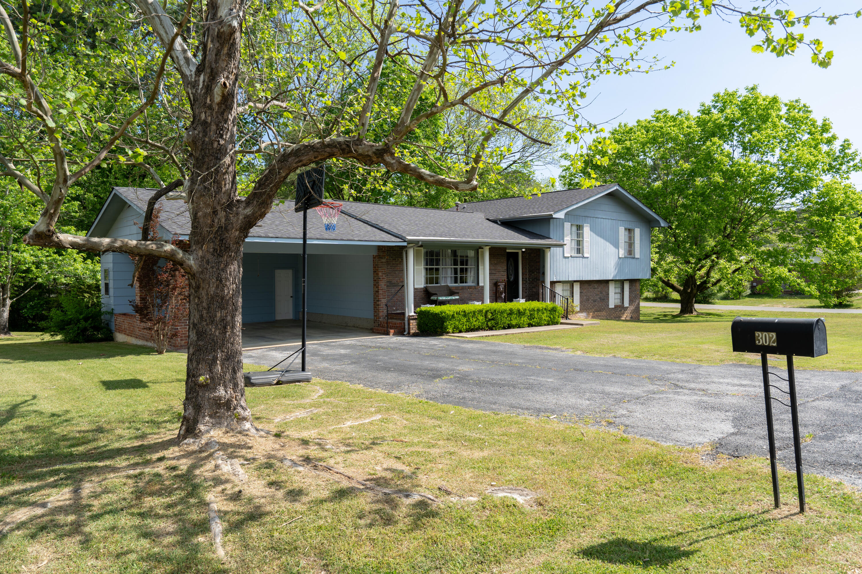 302 Johnson Street LaFayette, GA 30728 - Photo 2 of 35 Corner lot