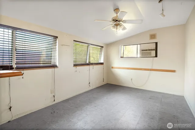 $186,480 | 20006 117th Street East, Bonney Lake, WA 98391