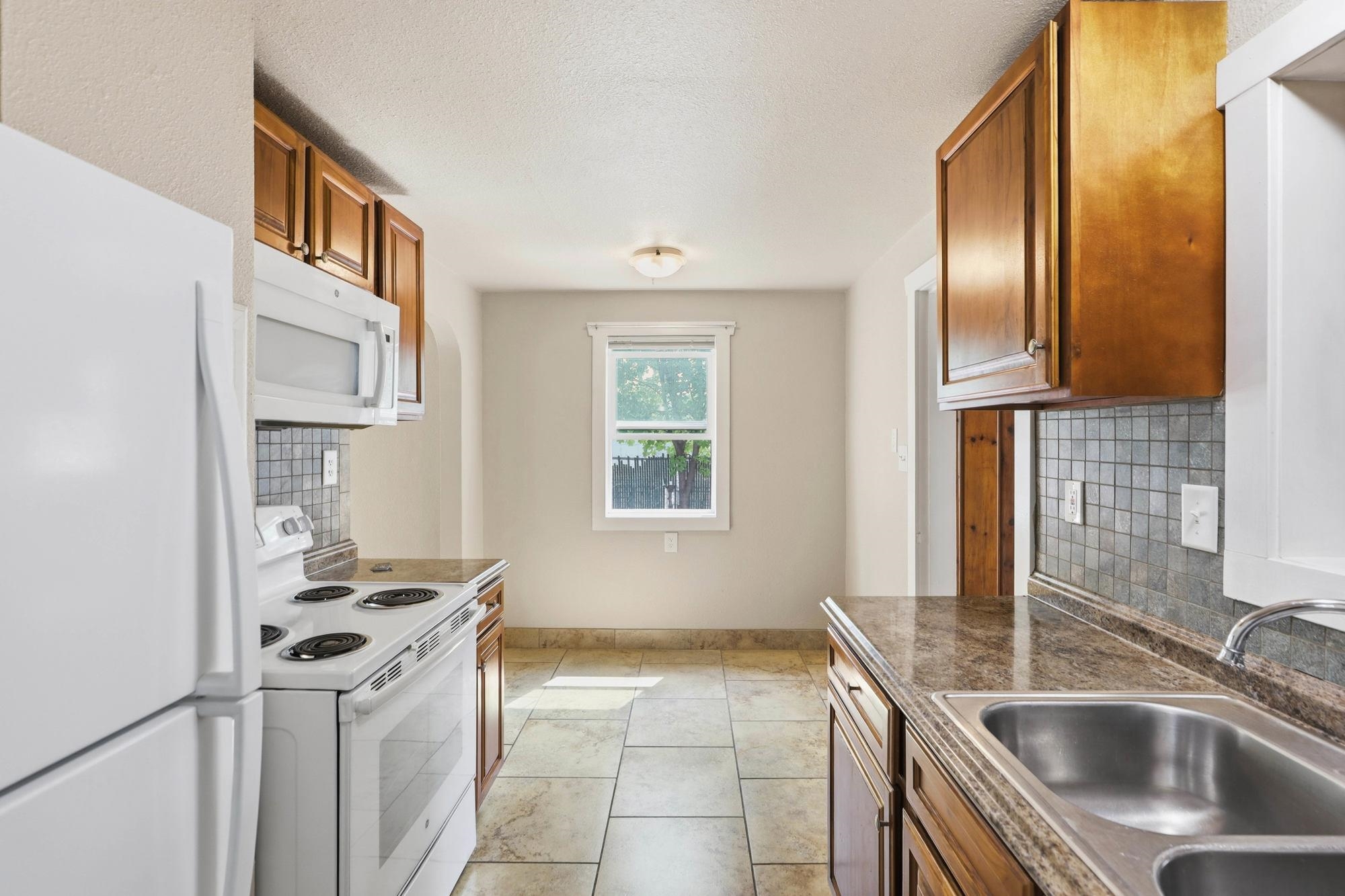 101 North Perrine Road Spokane Valley, WA 99206 - Photo 9 of 35 Gallery Image 9