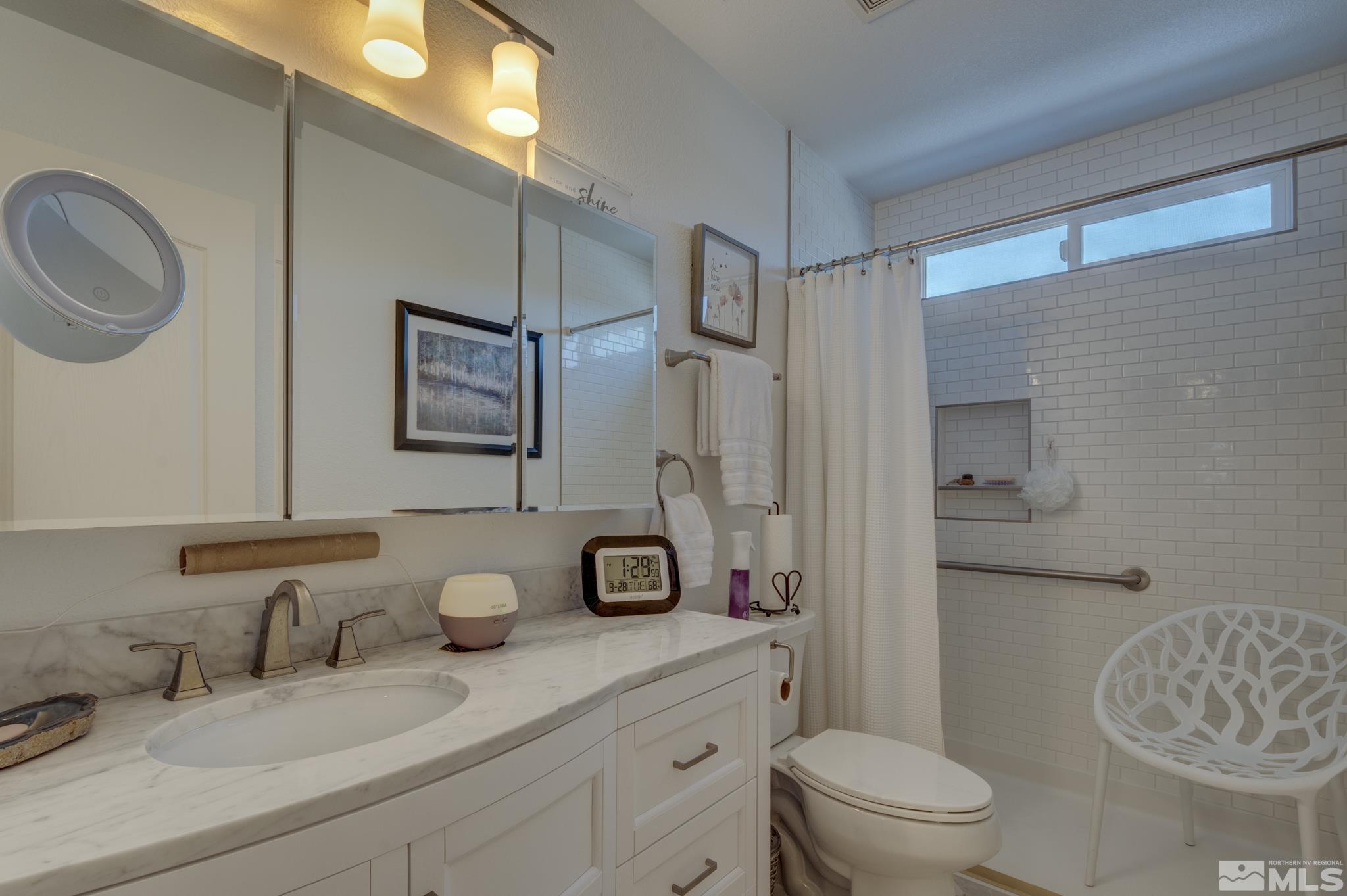 18335 Dustin Court Reno, NV 89508 - Photo 16 of 31 Photo 16
