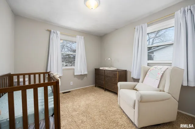 $249,900 | 3306 West Birkshire Drive, Peoria, IL 61614