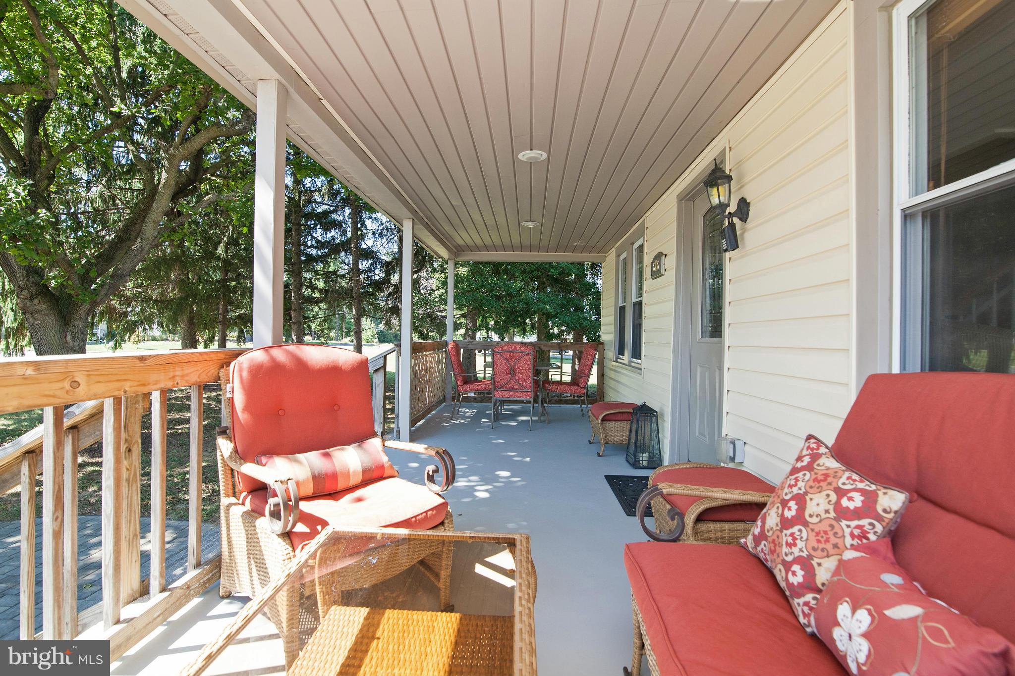 616 Streaker Road Sykesville, MD 21784 - Photo 4 of 28 Front sitting area on porch