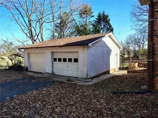$219,000 | 110 Walden Lane, Ararat, NC 27007
