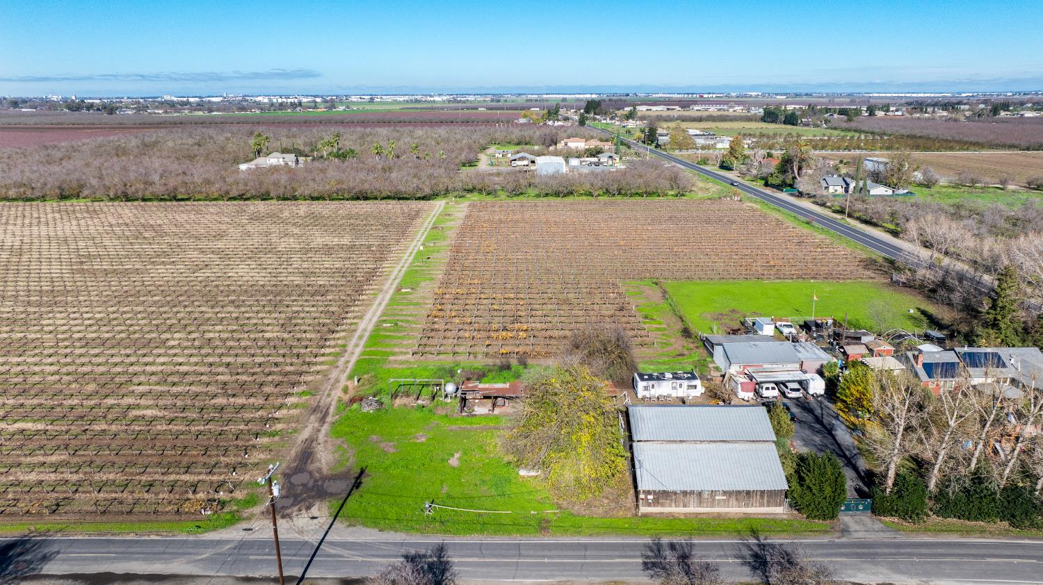 2521 Coelho Road Manteca, CA 95336 - Photo 17 of 29 a view of a city