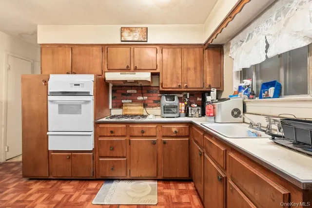 $985,999 | 107-79 Watson Place | Jamaica