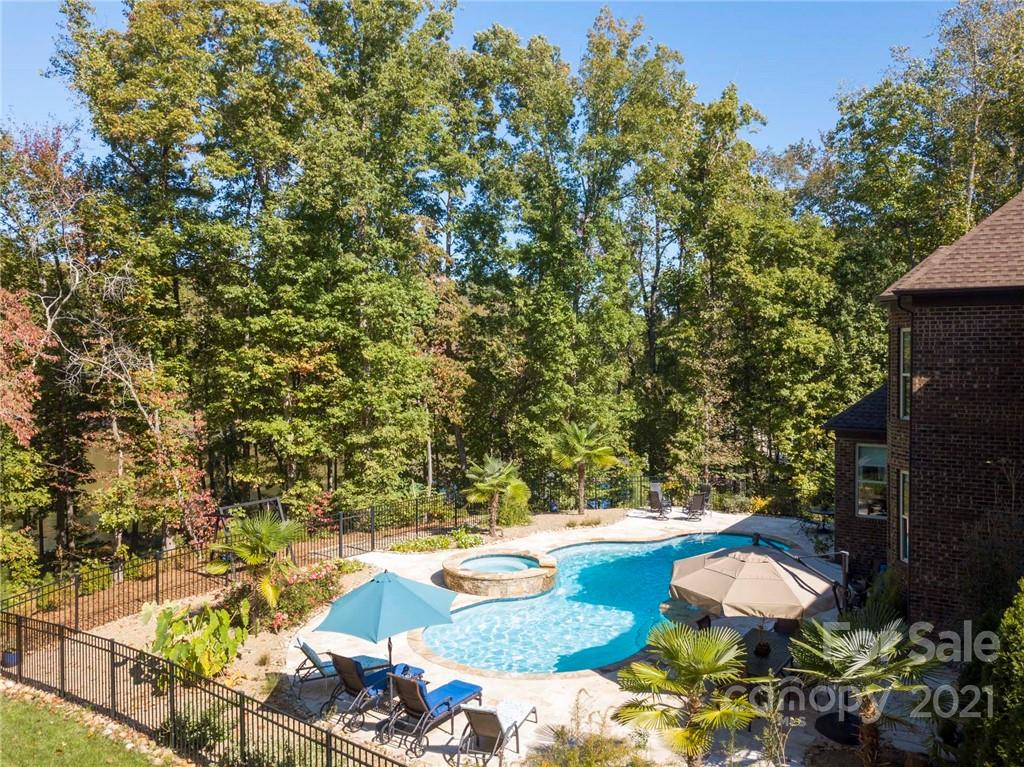 2130 Pondmeade Lane Matthews, NC 28104 - Photo 10 of 47 view of an outdoor space and seating area