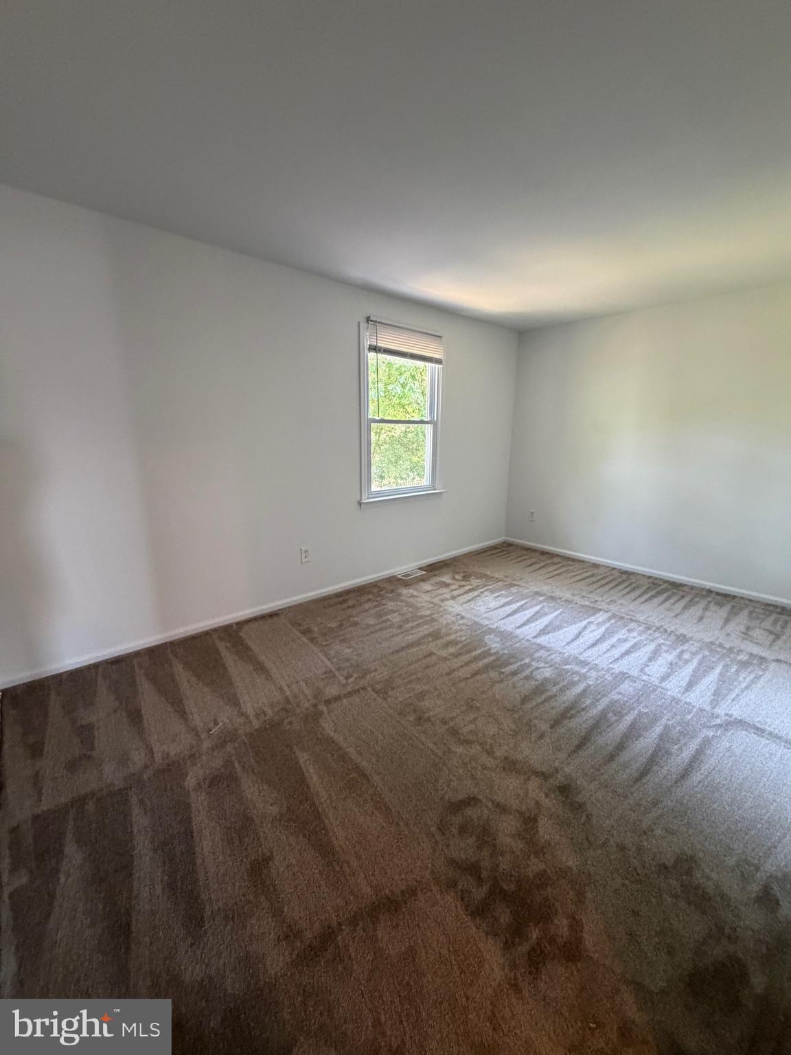 478 Jarvis Road Sicklerville, NJ 08081 - Photo 12 of 13 3rd bedroom with fresh paint and new carpet