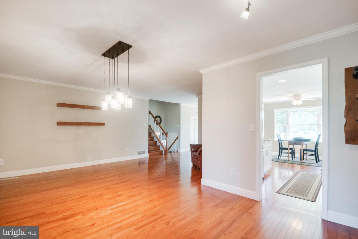 620 Sullivan Road Westminster, MD 21157 - Photo 11 of 66