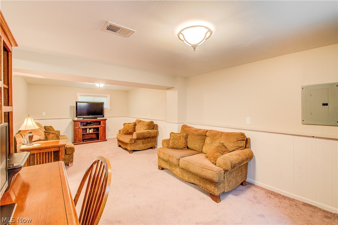 4558 Burkey Road Youngstown, OH 44515 - Photo 17 of 20 Gallery Image 17