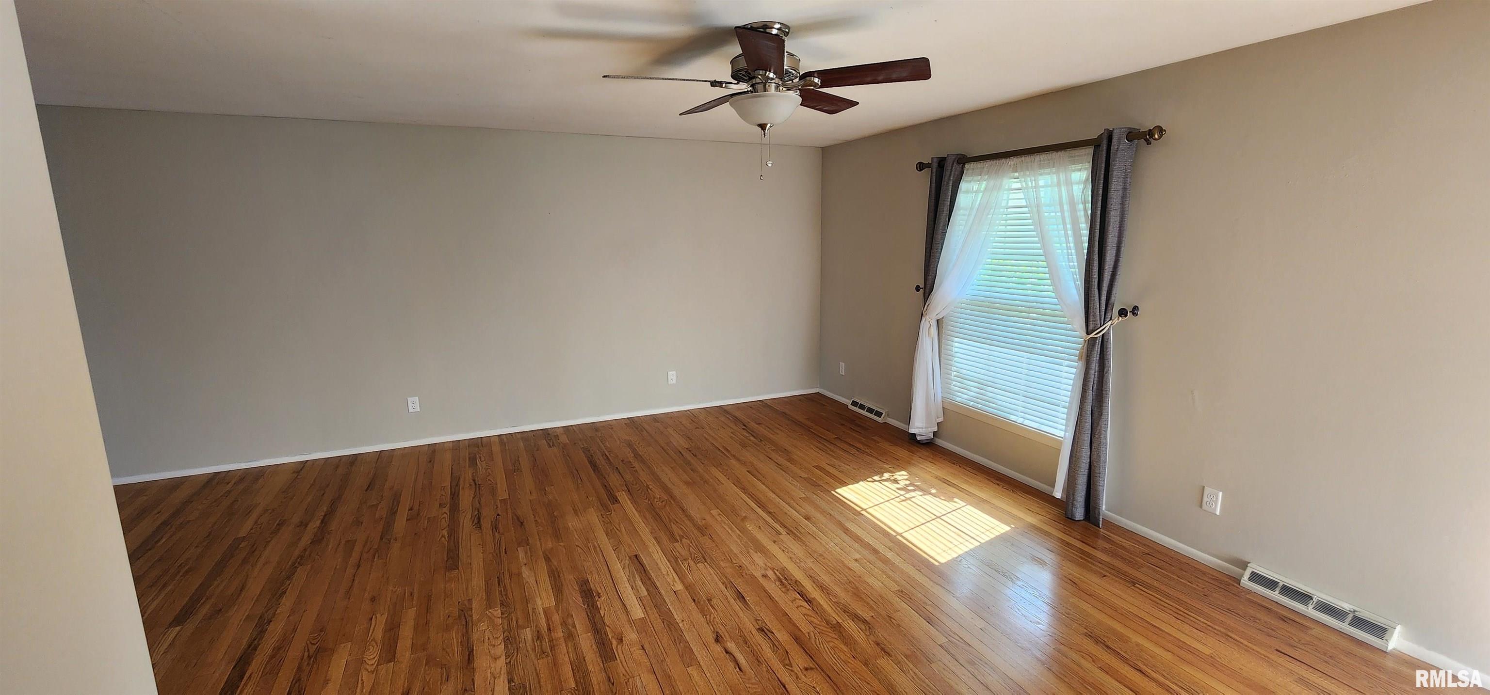 108 Cartwright Drive Springfield, IL 62704 - Photo 8 of 35 Gallery Image 8