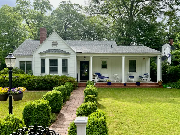 $2,200 | 342 Marion Street Southeast, Aiken, SC 29801