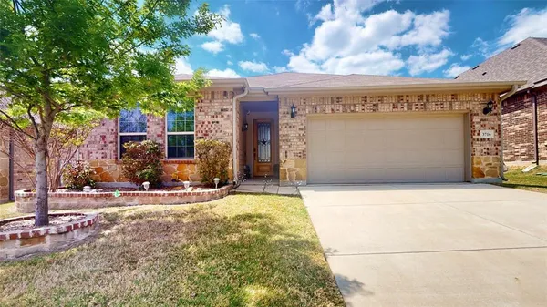 $2,350 | 3716 Harbour Mist Trail, Denton, TX 76208