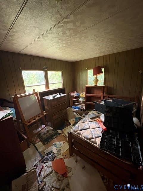 199 St James Church Road Roseland, VA 22967 - Photo 2 of 8 a living room with furniture a rug and a window