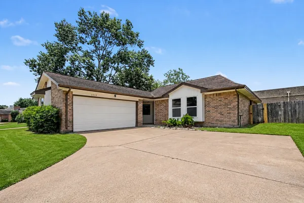 $299,000 | 1915 Fernspray Lane, Houston, TX 77084