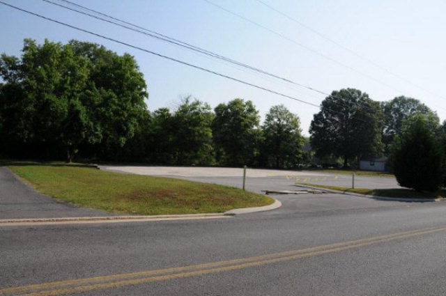 1904 Shields Road, Unit 15 & 16 Dalton, GA 30720 - Photo 1 of 1 Main View