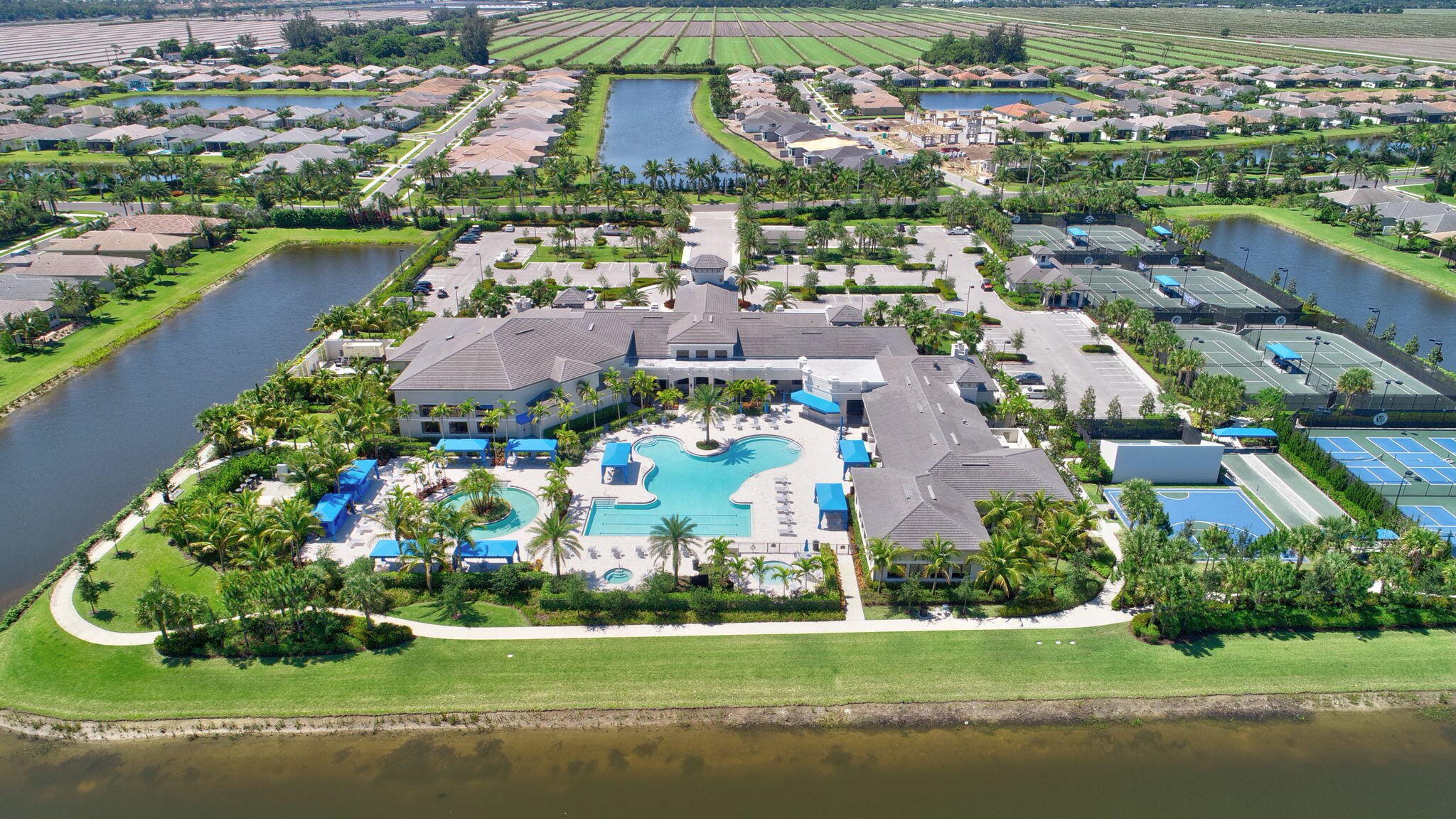 8299 Arabian Range Road Boynton Beach, FL 33473 - Photo 58 of 78 72-web-or-mls-058_valencia bay (3)