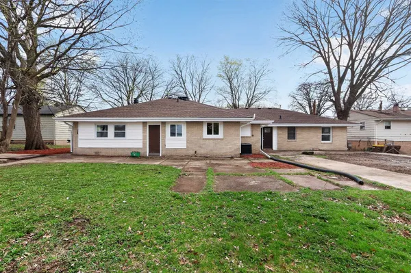 $250,000 | 3229 Blackstone Avenue, Rockford, IL 61101