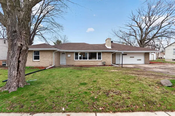 $250,000 | 3229 Blackstone Avenue, Rockford, IL 61101
