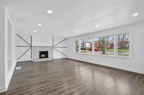 $250,000 | 3229 Blackstone Avenue, Rockford, IL 61101