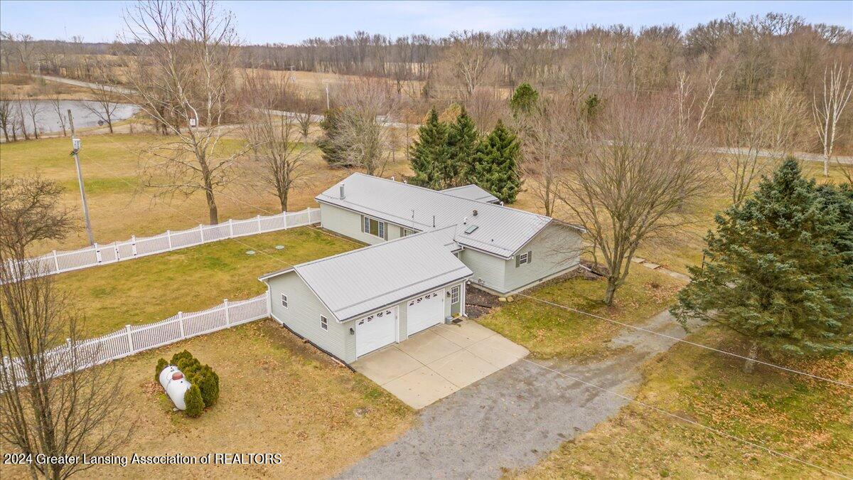 4860 Old Plank Road Onondaga, MI 49264 - Photo 27 of 39 07-Media Jett-9