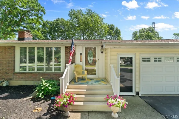 $339,000 | 5437 Elm Drive, Lewiston, NY 14092