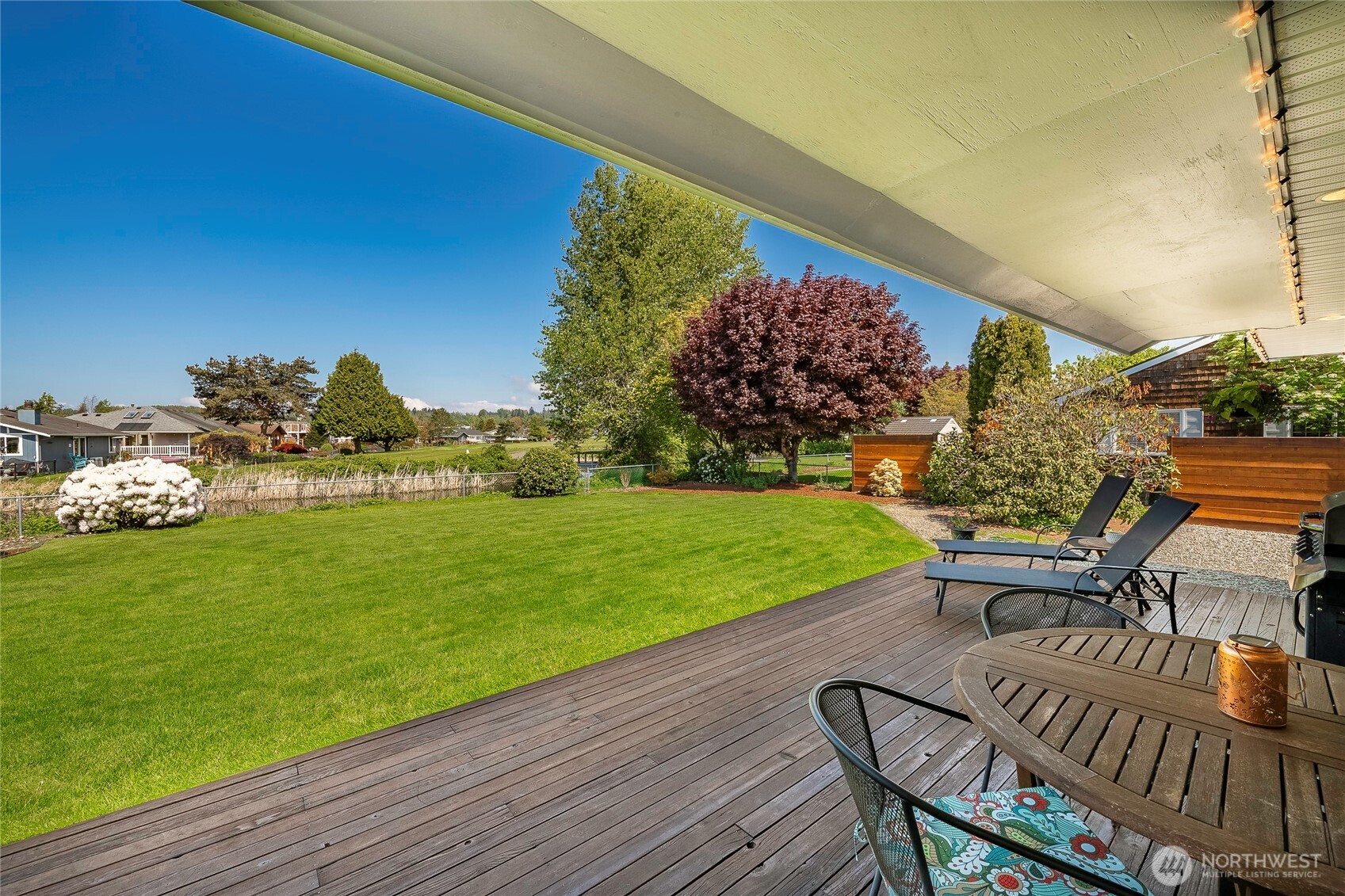 8105 Cowichan Road Blaine, WA 98230 - Photo 11 of 34