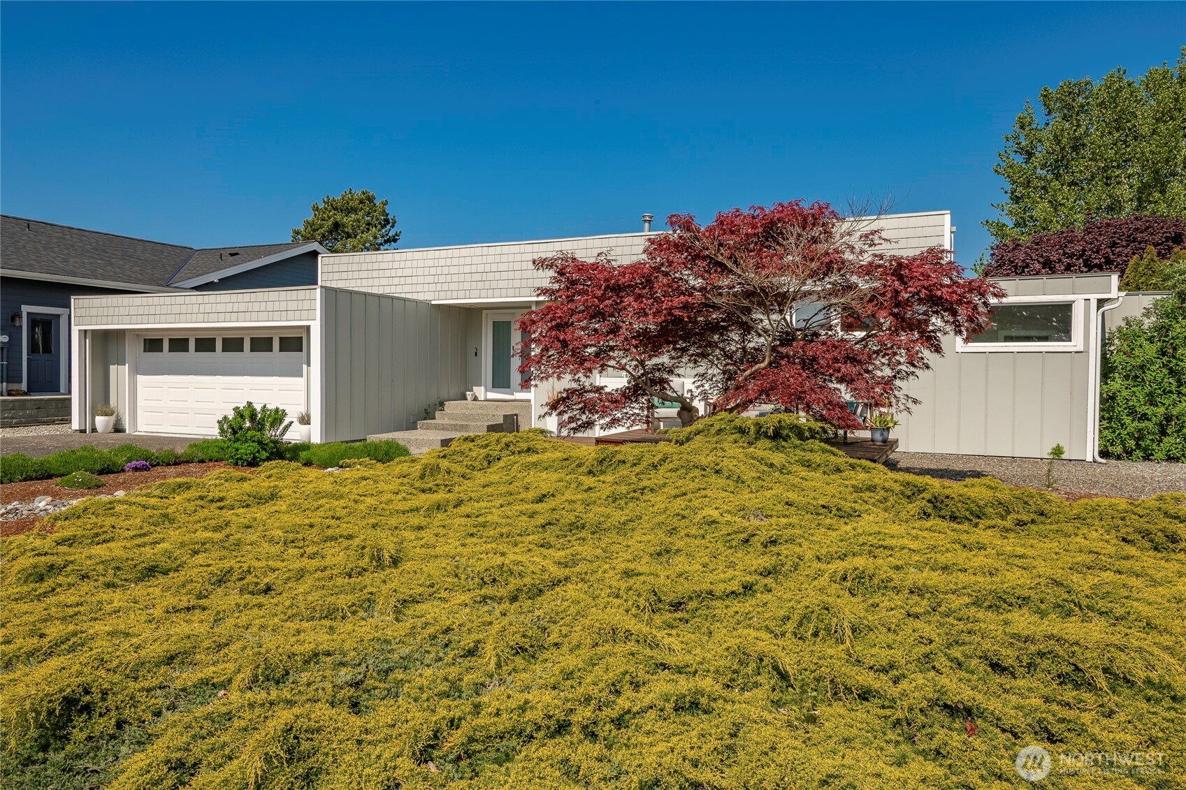 8105 Cowichan Road Blaine, WA 98230 - Photo 2 of 34