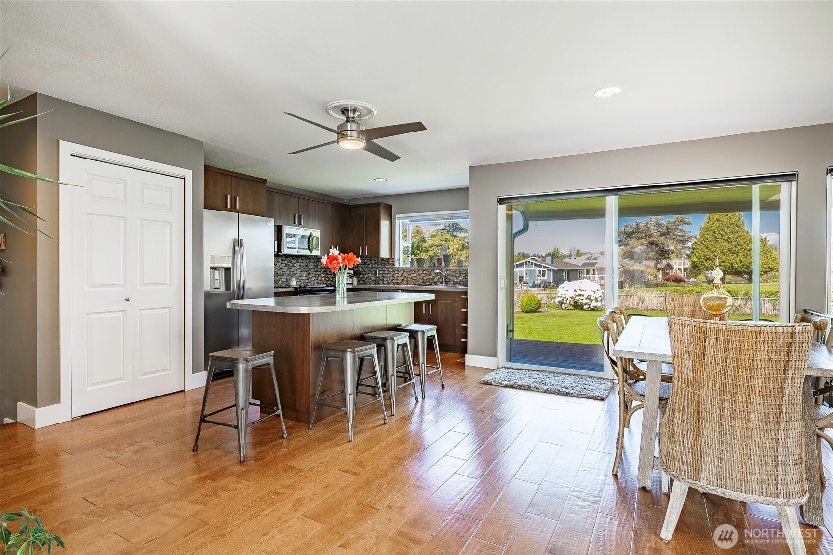 8105 Cowichan Road Blaine, WA 98230 - Photo 22 of 34