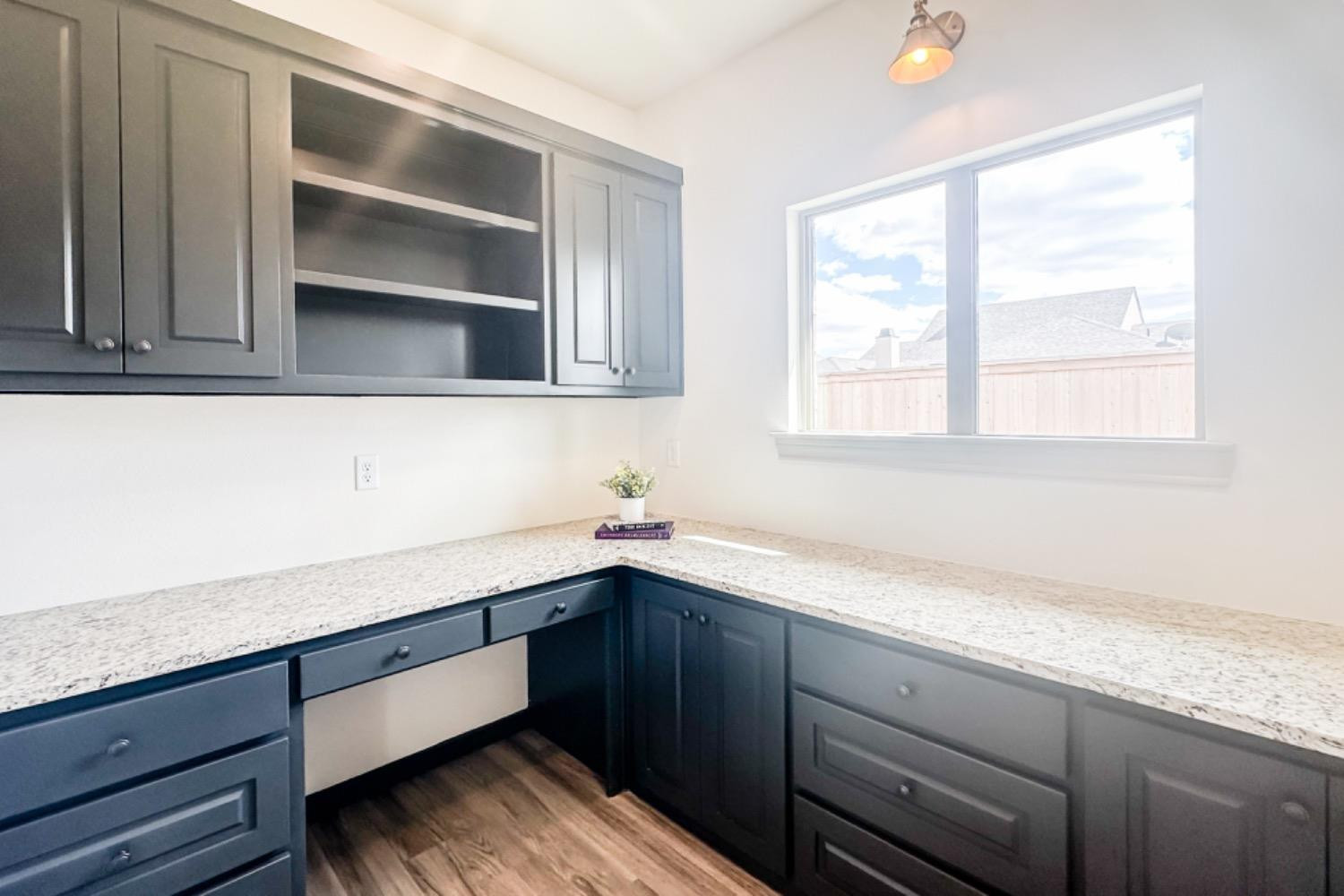 13807 Raleigh Avenue Lubbock, TX 79424 - Photo 11 of 26 Pocket Office