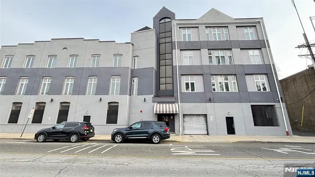 $2,100 | 308-310 Passaic Avenue, Unit 201, Harrison, NJ 07029