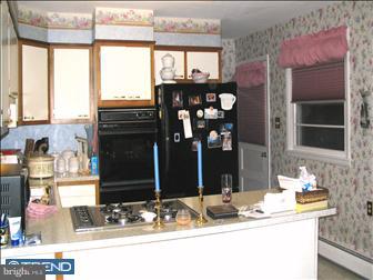 67 Octagon Avenue Sinking Spring, PA 19608 - Photo 3 of 6 Dining Room