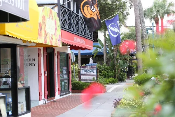 $2,800 | 500 South Washington Drive, Unit 18B, Sarasota, FL 34236