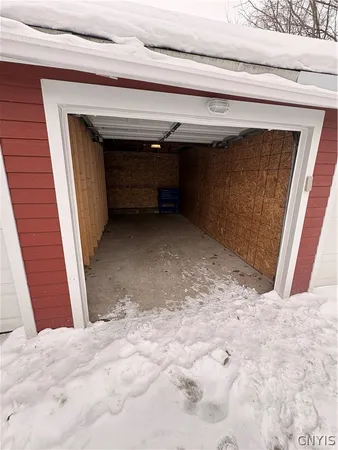 $1,100 | 11 Grove Avenue, Auburn, NY 13021