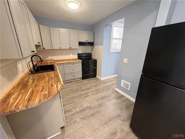 $1,100 | 11 Grove Avenue, Auburn, NY 13021