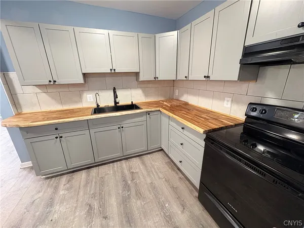 $1,100 | 11 Grove Avenue, Auburn, NY 13021