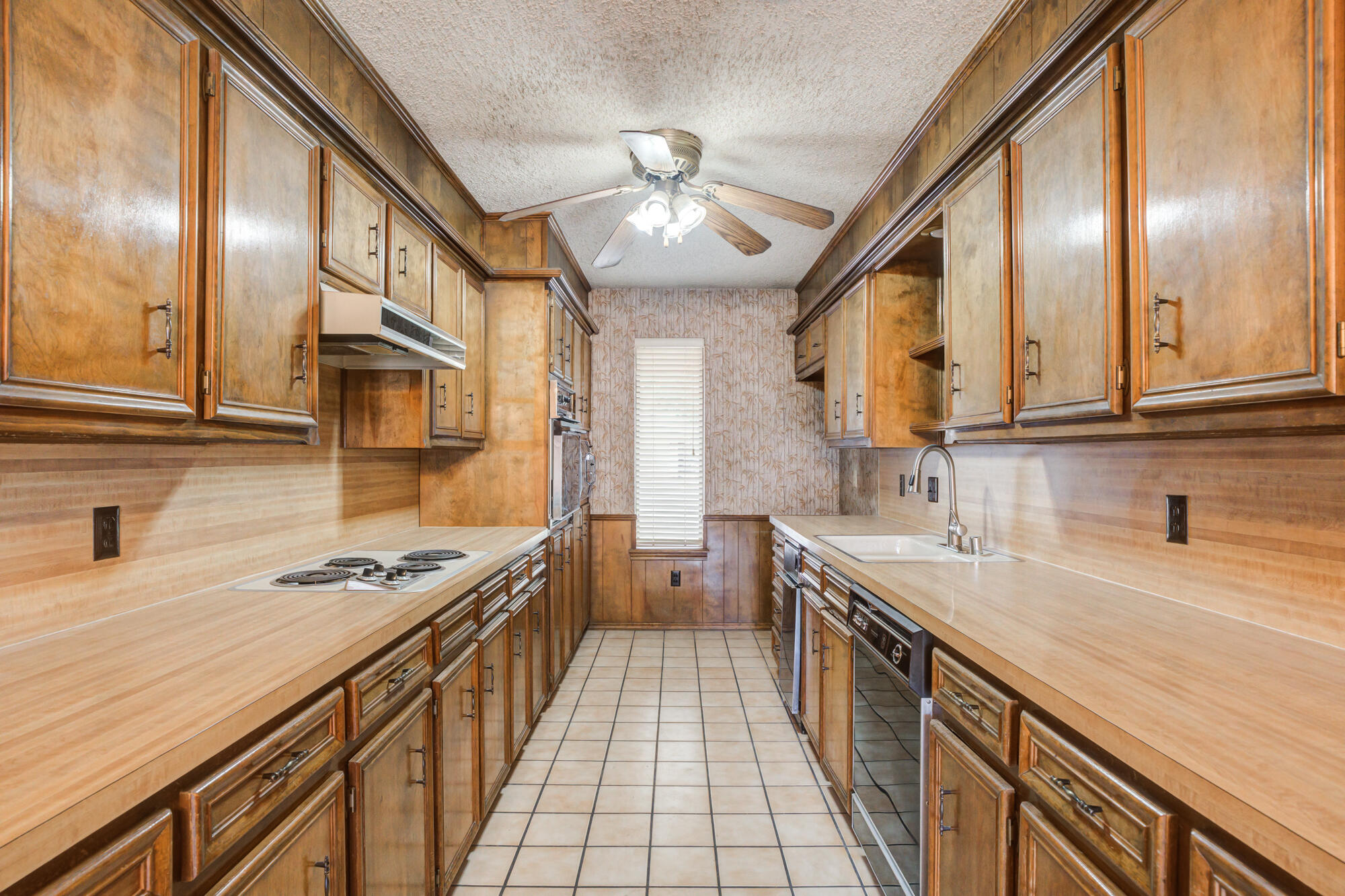 3503 91st Street Lubbock, TX 79423 - Photo 15 of 35 DSC00265_6_7_8_9