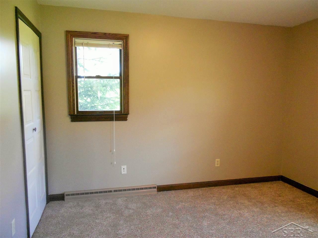 6760 Pierce Road Freeland, MI 48623 - Photo 14 of 36