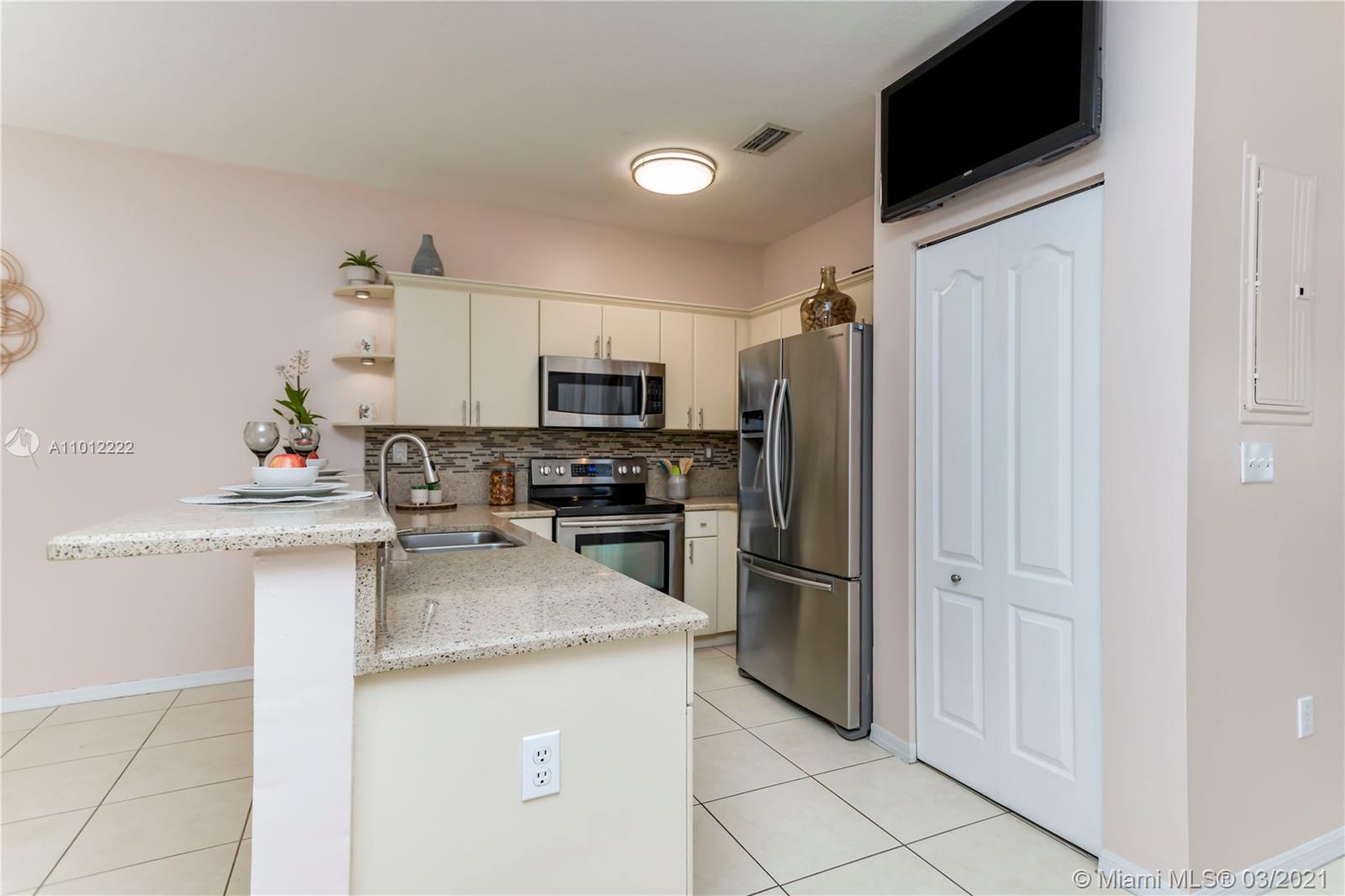 14339 Southwest 135th Court Miami, FL 33186 - Photo 11 of 47