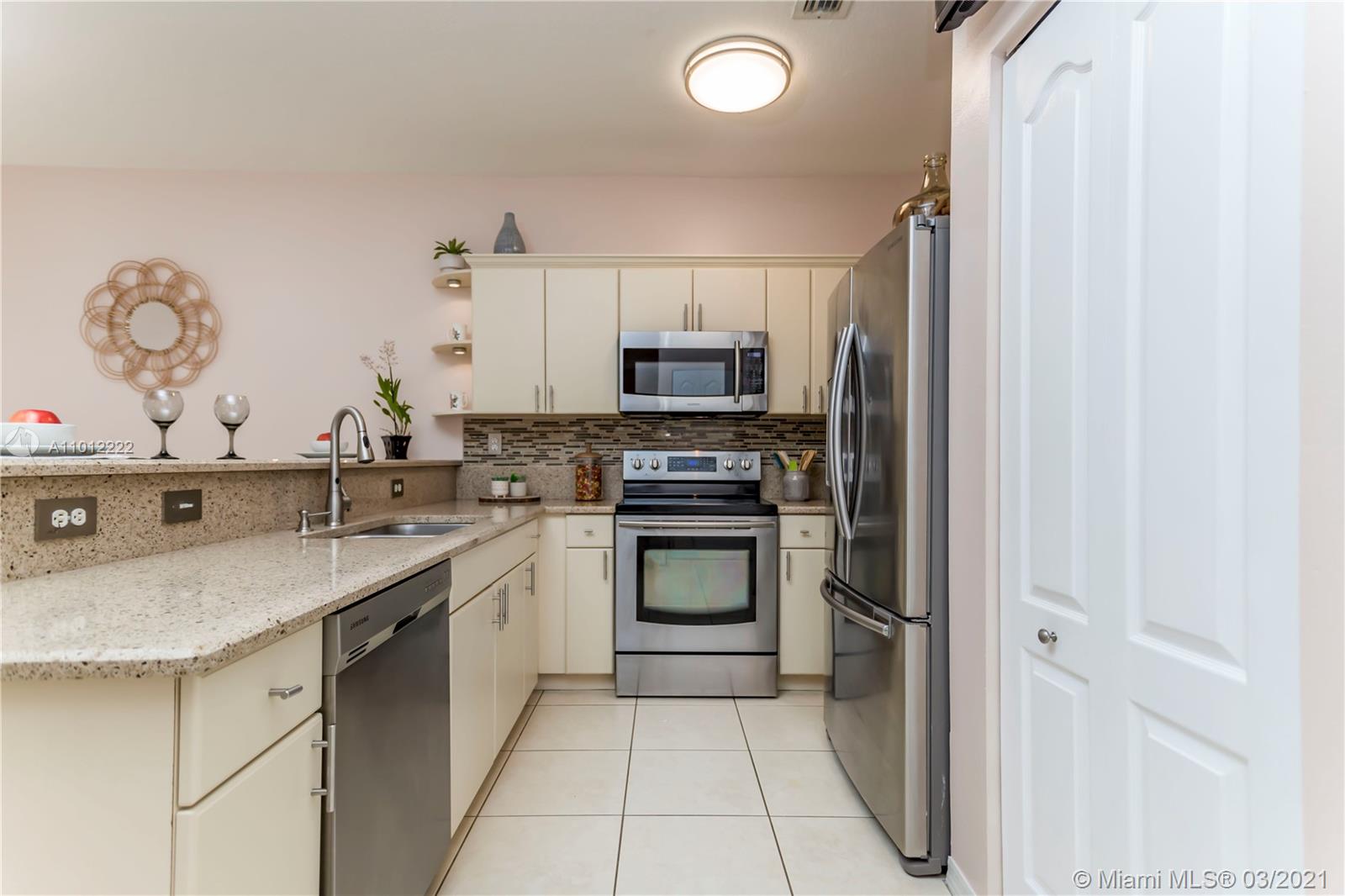 14339 Southwest 135th Court Miami, FL 33186 - Photo 12 of 47