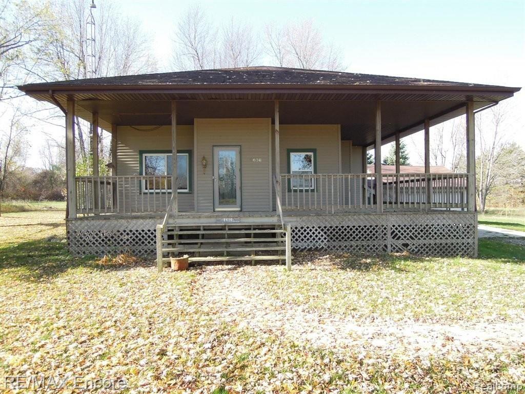 4616 Shoemaker Road Almont, MI 48003 - Photo 3 of 25 DSCN6276.JPG