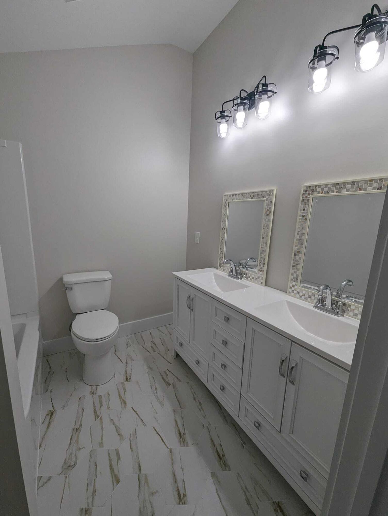 443 Friendship Road Ringgold, GA 30736 - Photo 10 of 16 Master Bath