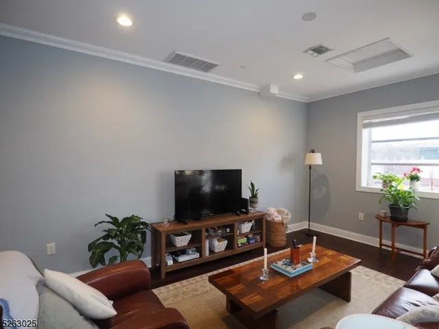 $2,500 | 36 Main Street, Madison, NJ 07940