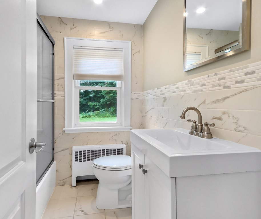 86 Croft Regis Road Westwood, MA 02090 - Photo 15 of 27 Gallery Image 15