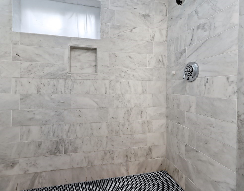 86 Croft Regis Road Westwood, MA 02090 - Photo 21 of 27 Gallery Image 21