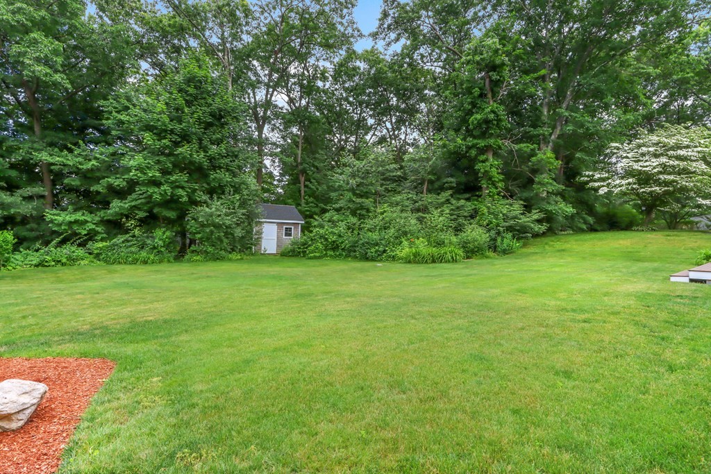 86 Croft Regis Road Westwood, MA 02090 - Photo 23 of 27 Gallery Image 23