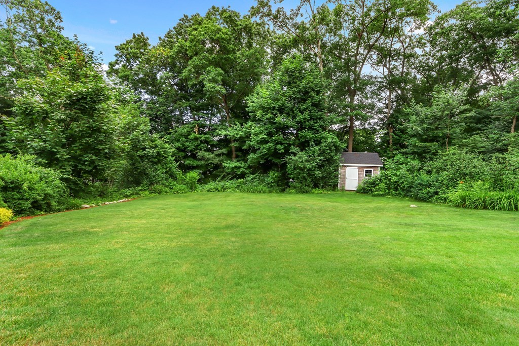 86 Croft Regis Road Westwood, MA 02090 - Photo 25 of 27 Gallery Image 25